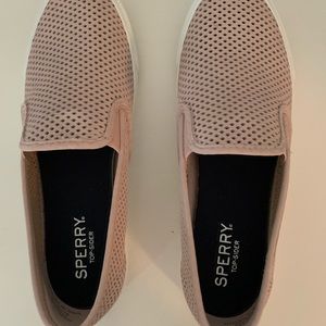 Sperry Seaside Perforated Leather Sneaker in Rose